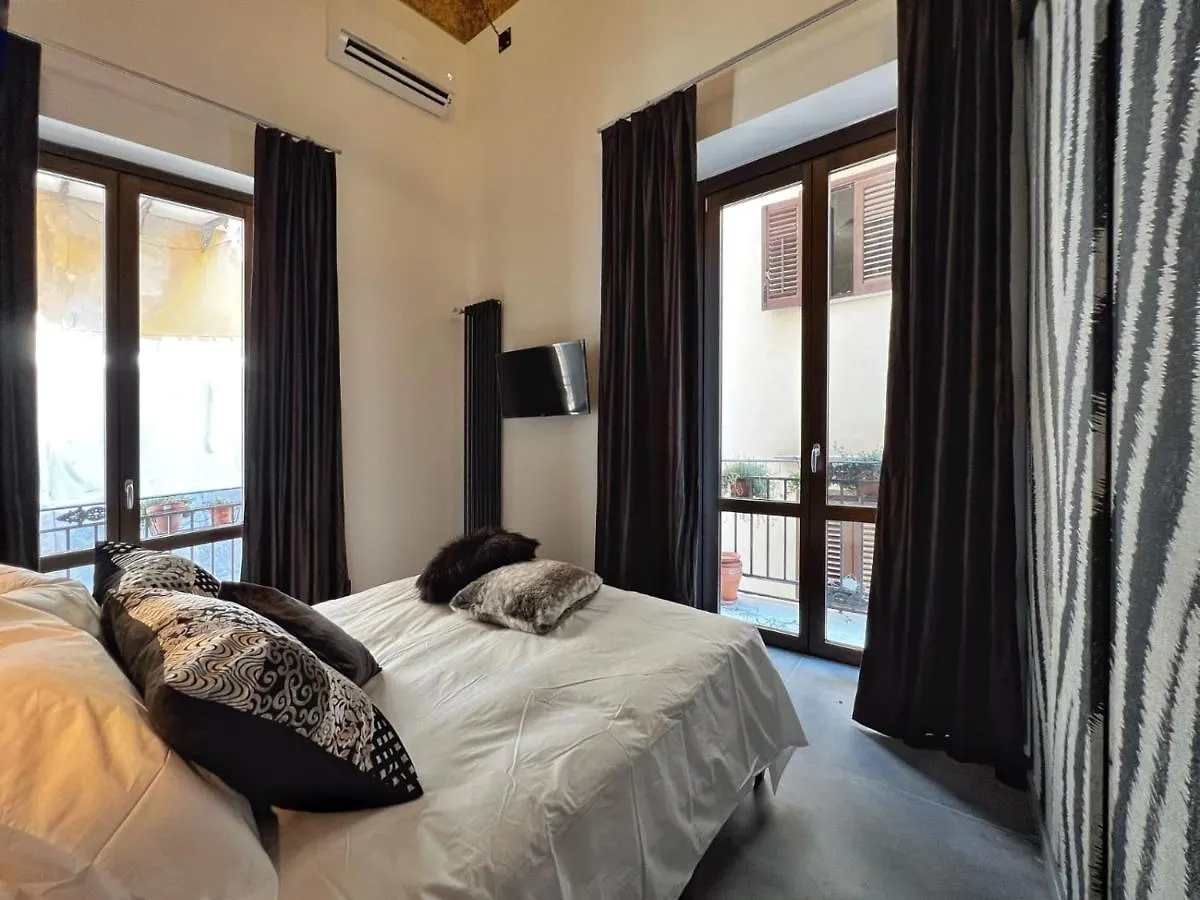 Sant'Andrea - Luxury Rooms In Vucciria Palermo 0*,