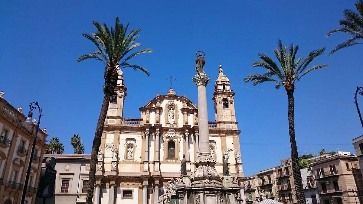 Guest house Sant'Andrea - Luxury Rooms In Vucciria Palermo Italy